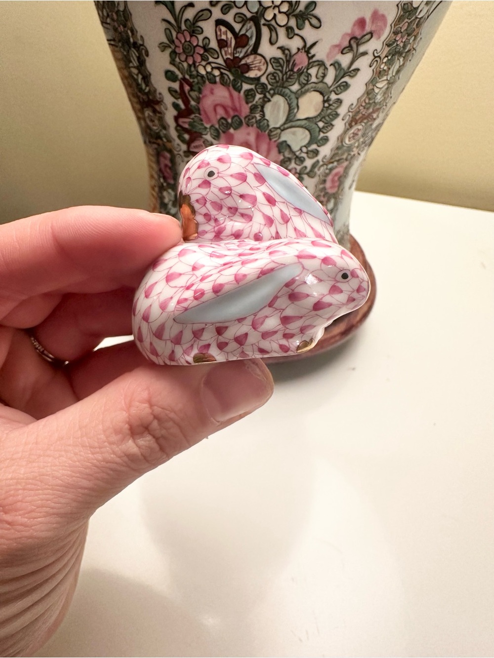 Pink HEREND Fishnet Ceramic Two Bunnies